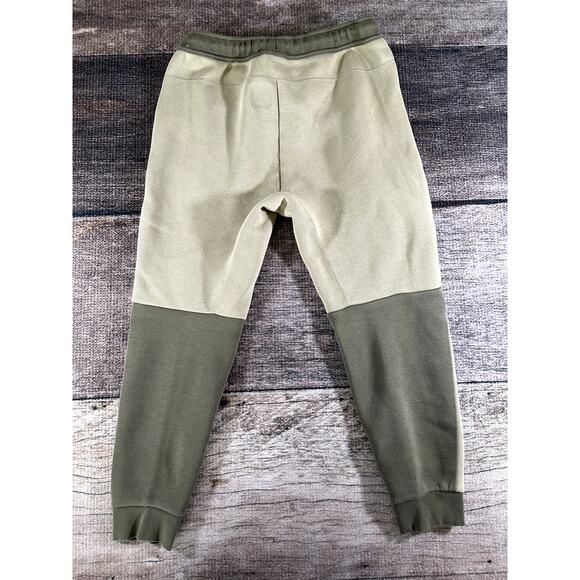 EUC Nike Sportswear Tech Olive Green Fleece Men's Joggers SP240810NIV - Picture 5 of 8
